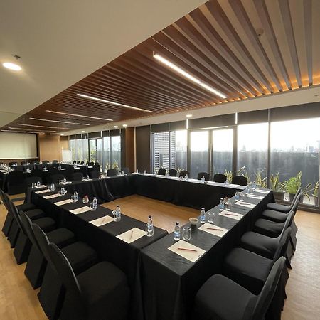 Summit Hotel Greenhills Кесон-Сіті Екстер'єр фото