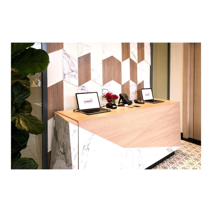 Summit Hotel Greenhills Кесон-Сіті Екстер'єр фото