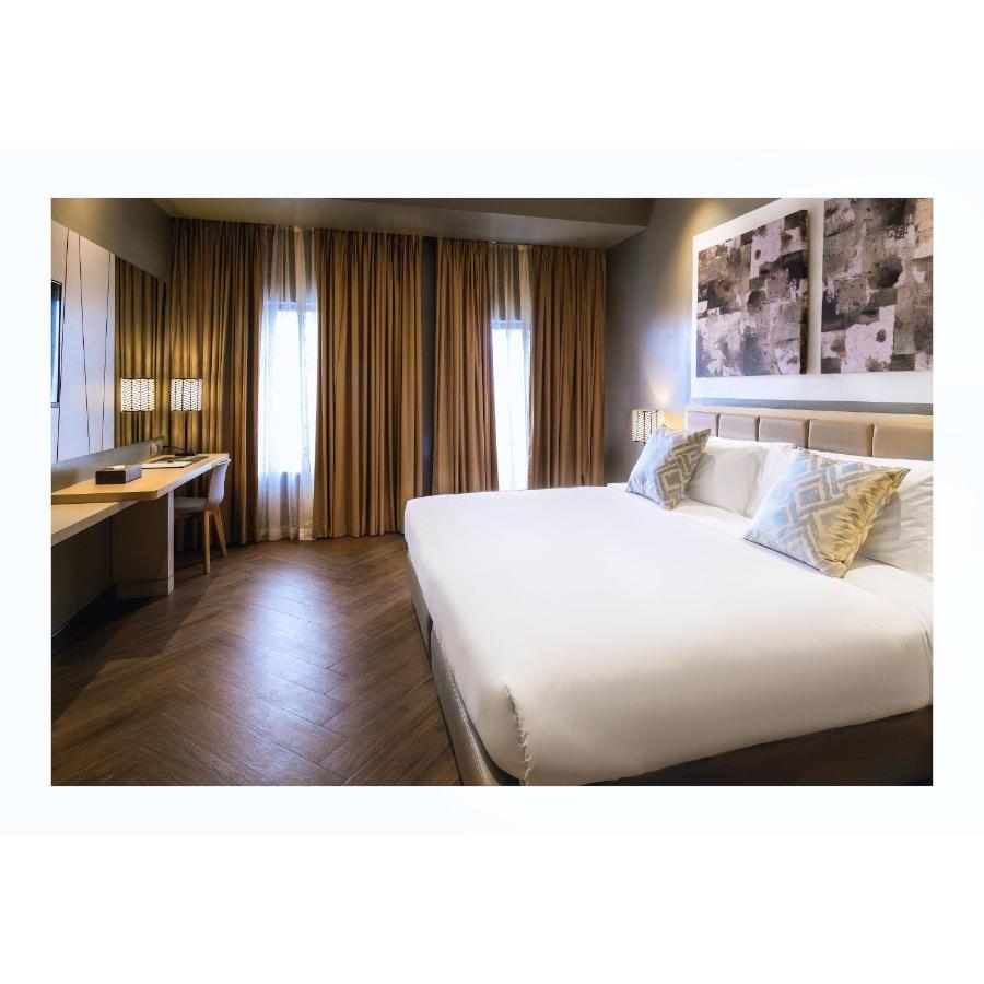 Summit Hotel Greenhills Кесон-Сіті Екстер'єр фото